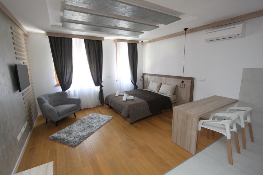 New Belgrade Apartments Magnetic, Parking 5 Evra Dan Exteriör bild
